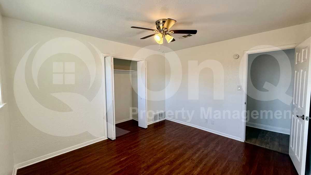 104 Fairlane Dr - Photo 6 of 18