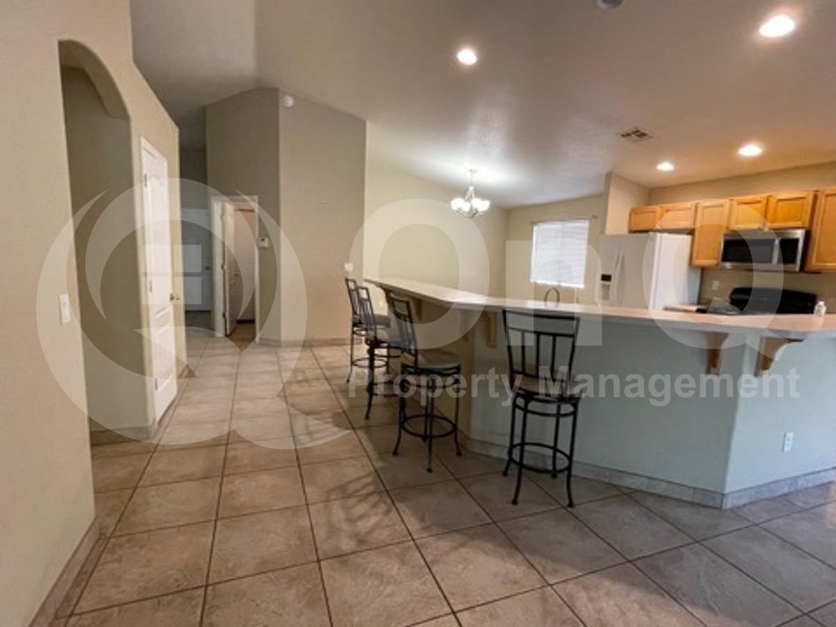 7736 N Sun Flair Dr - Photo 6 of 28