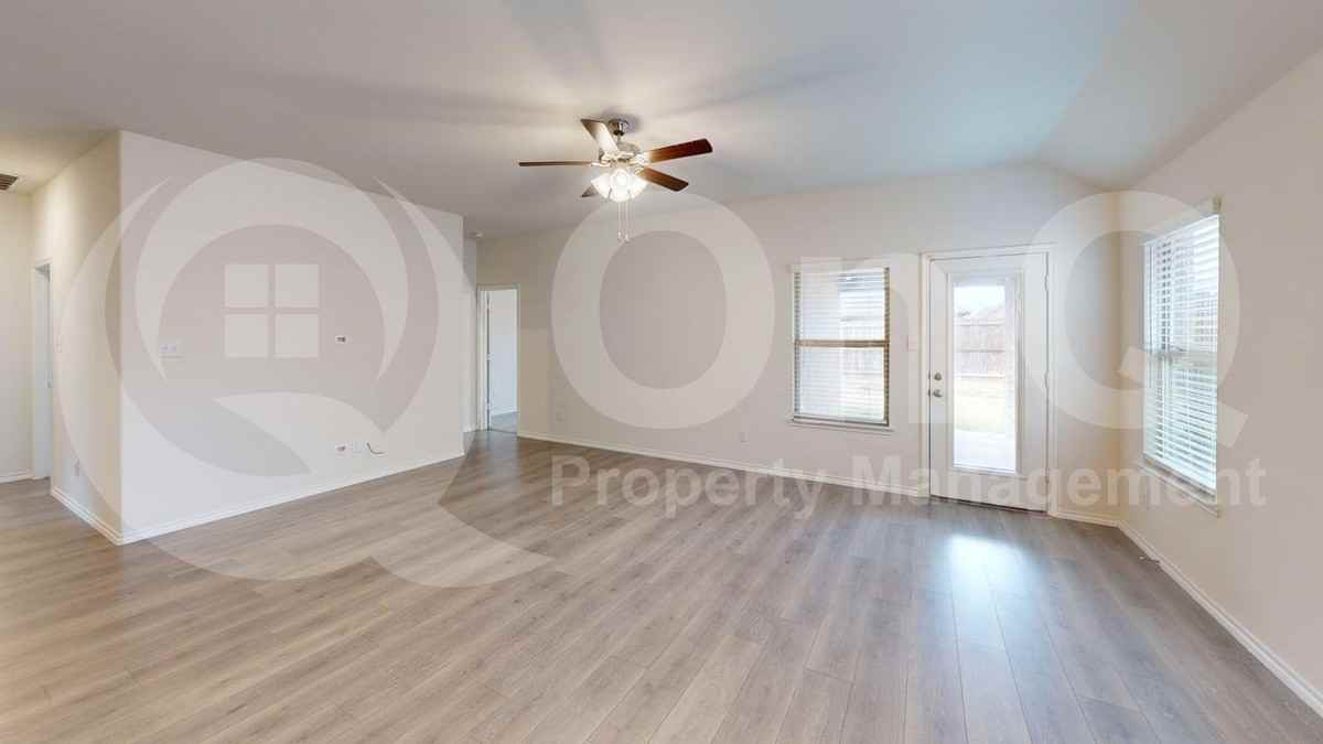 155 Coyote Trl - Photo 7 of 25