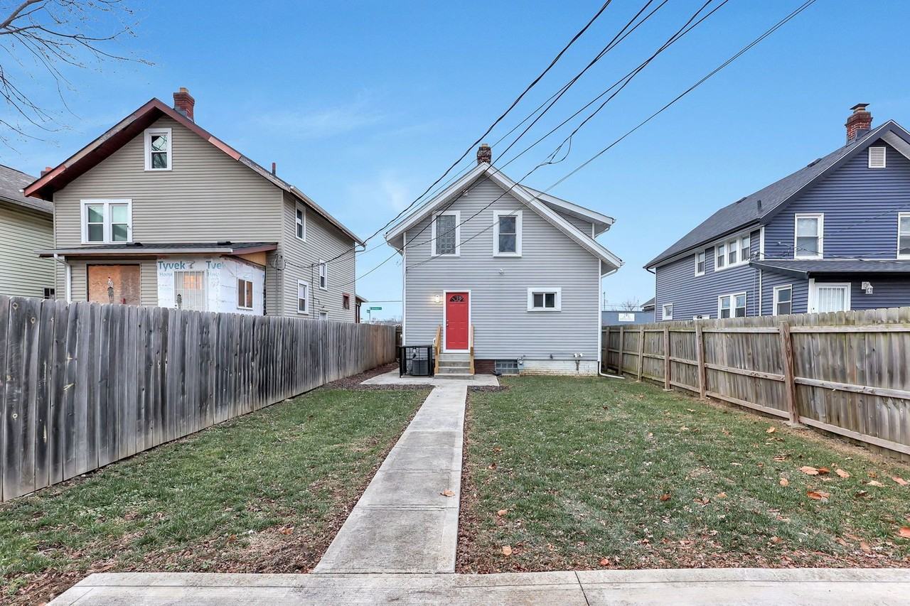 2107 Cleveland Ave - Photo 3 of 26