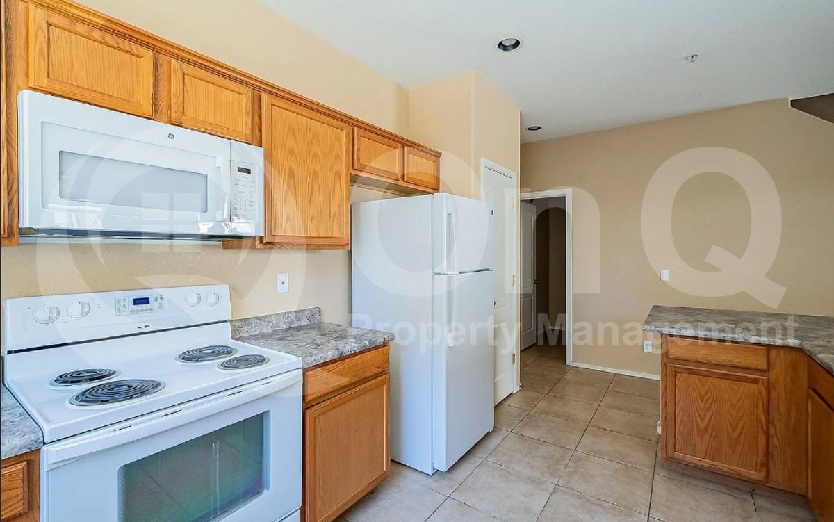 1330 S Aaron #213 - Photo 6 of 16