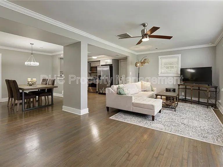 2526 Brentwood Rd - Photo 5 of 29