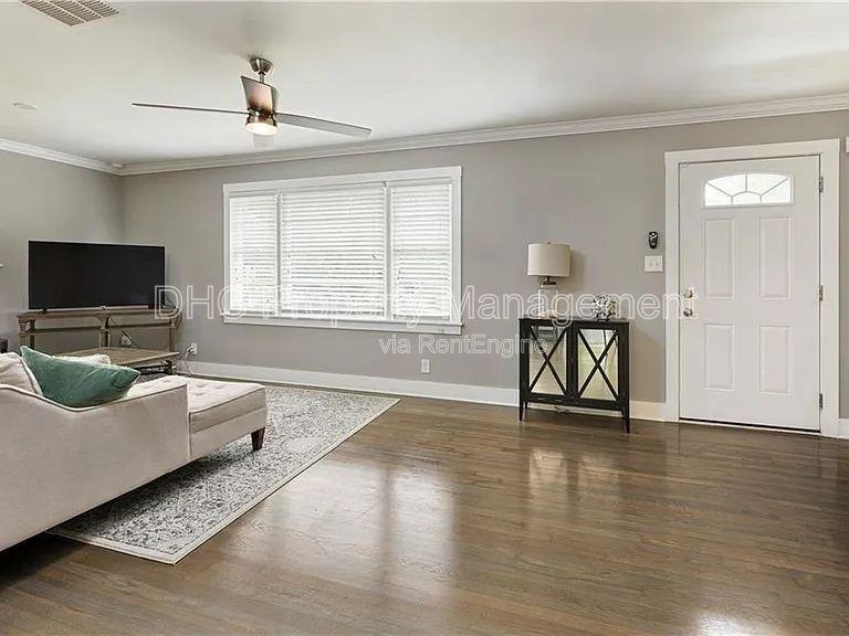 2526 Brentwood Rd - Photo 7 of 29