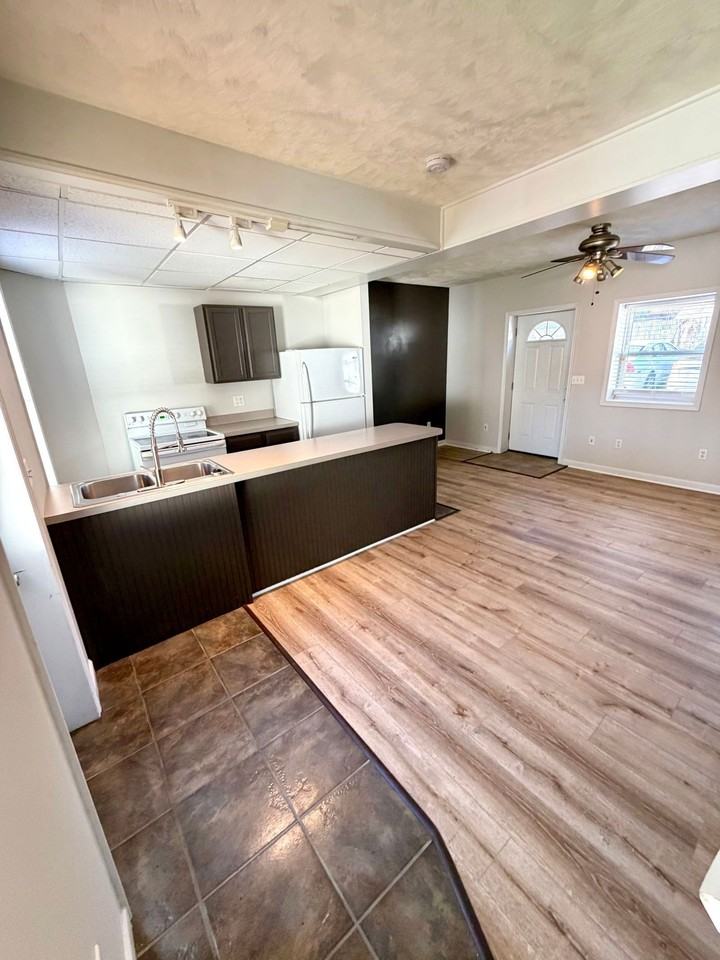 38 N Charlotte St #3 - Photo 3 of 17