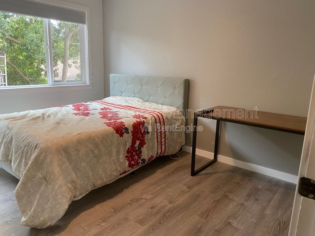 3790 Whitman Cir - Photo 2 of 10