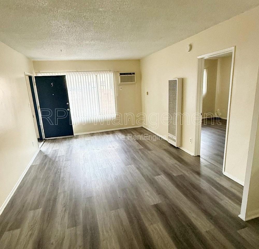 6645 Etiwanda Ave #5 - Photo 2 of 8