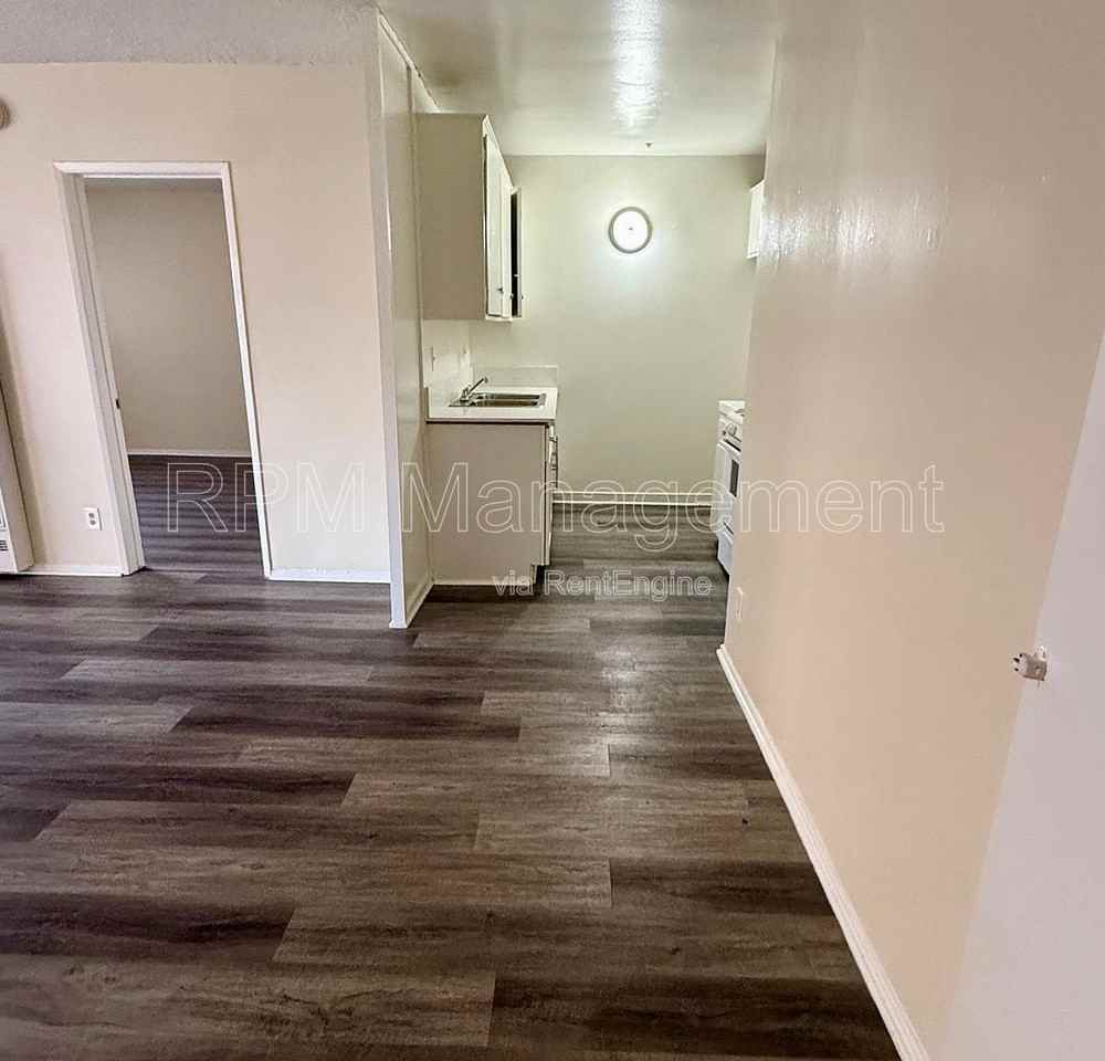 6645 Etiwanda Ave #5 - Photo 3 of 8