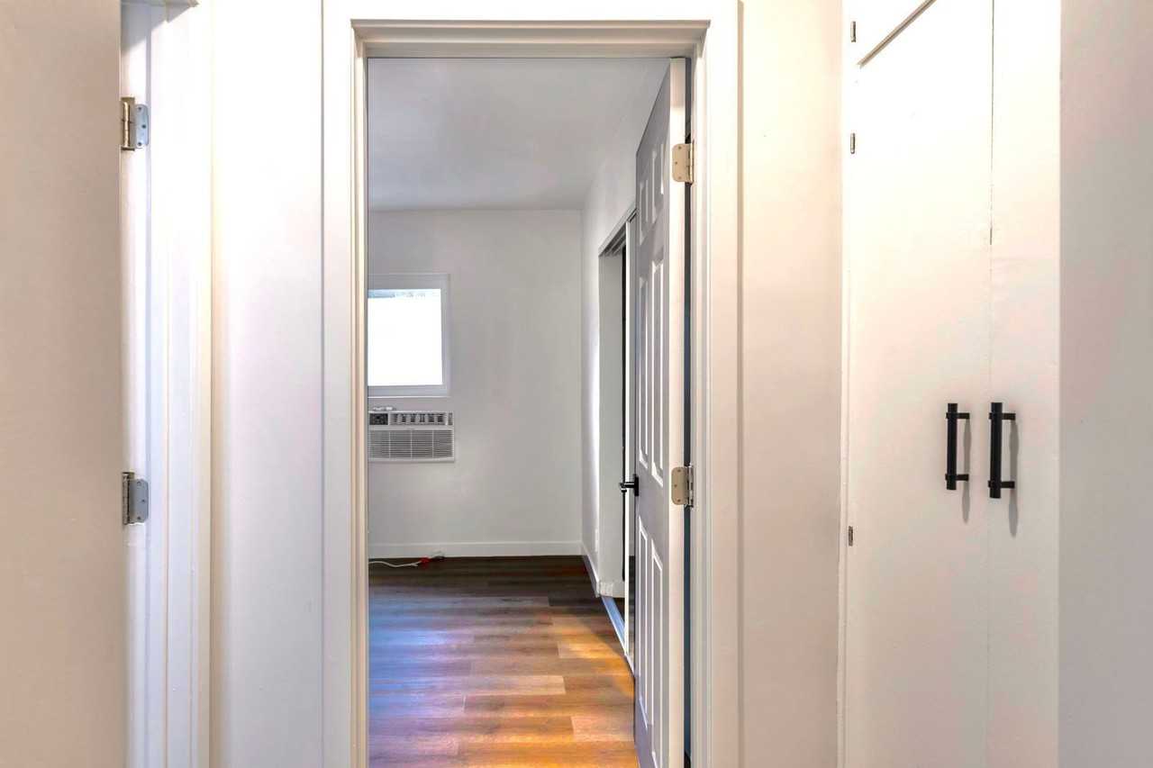 6828 Fulton Ave #8 - Photo 7 of 13