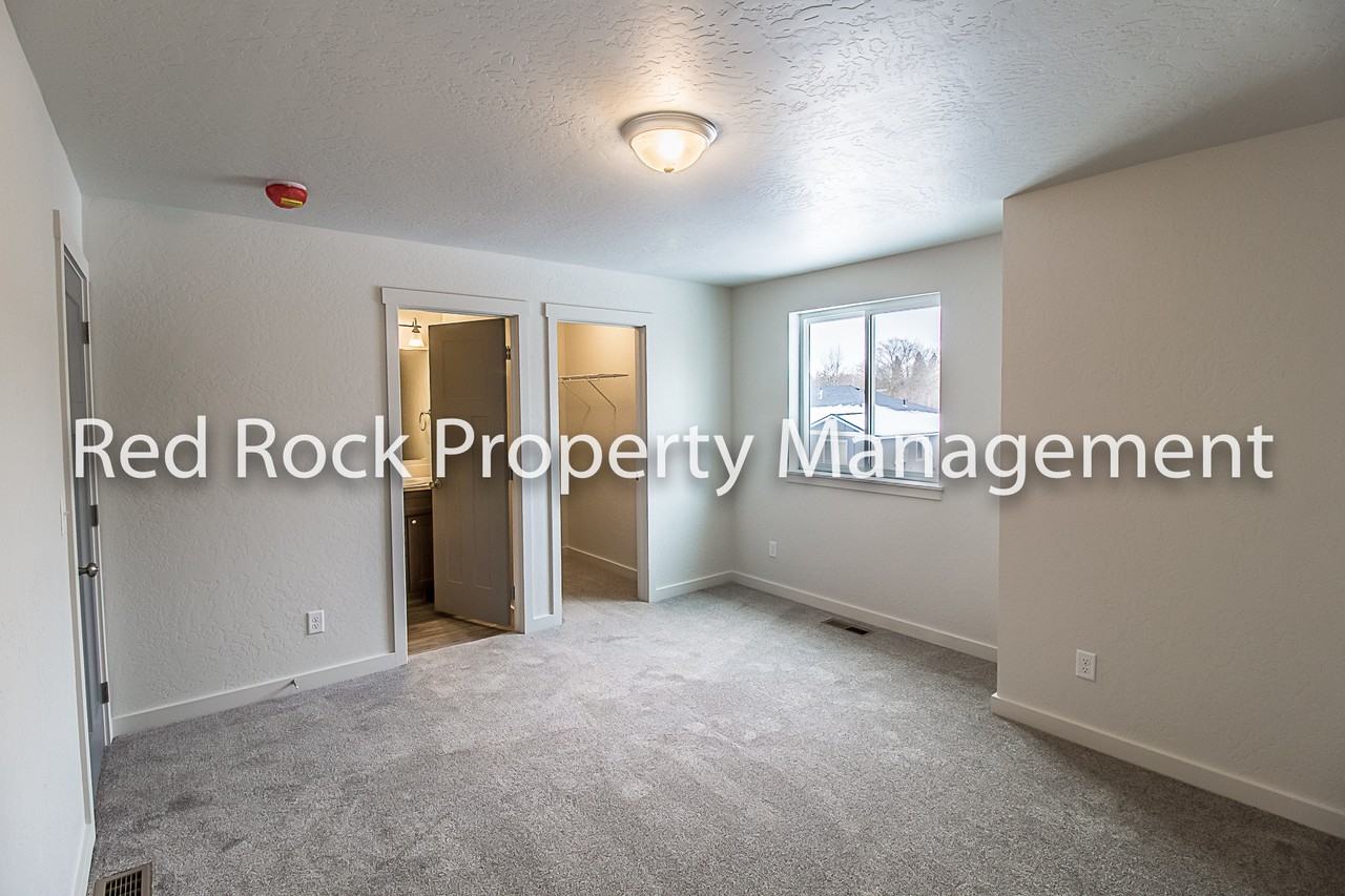 2616 N Arties Ln #2 - Photo 3 of 18