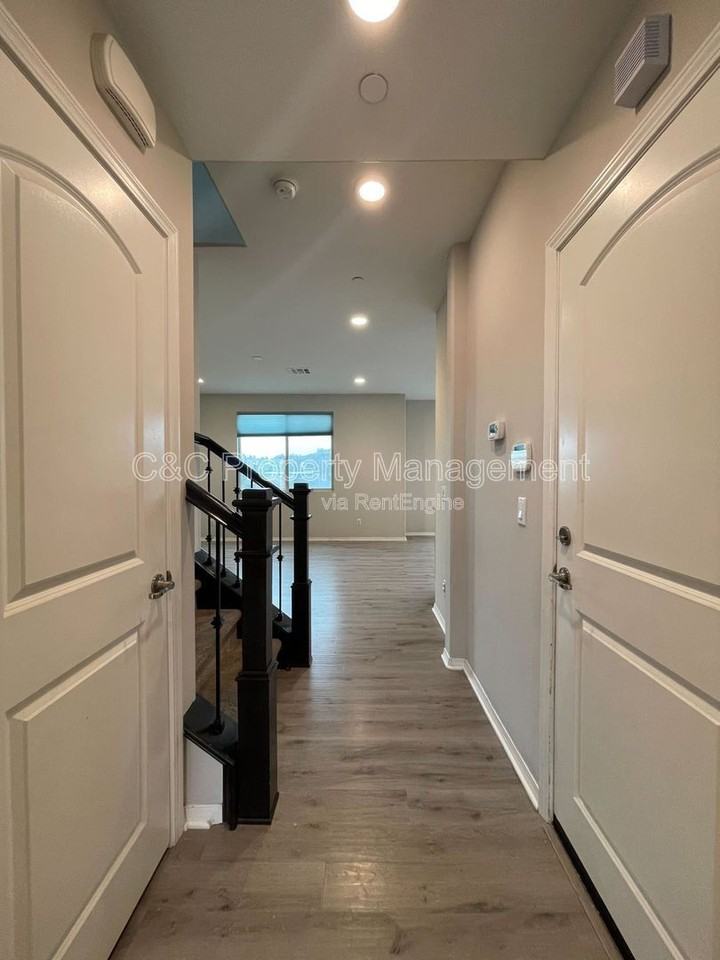 4860 Ballast Ln - Photo 6 of 21