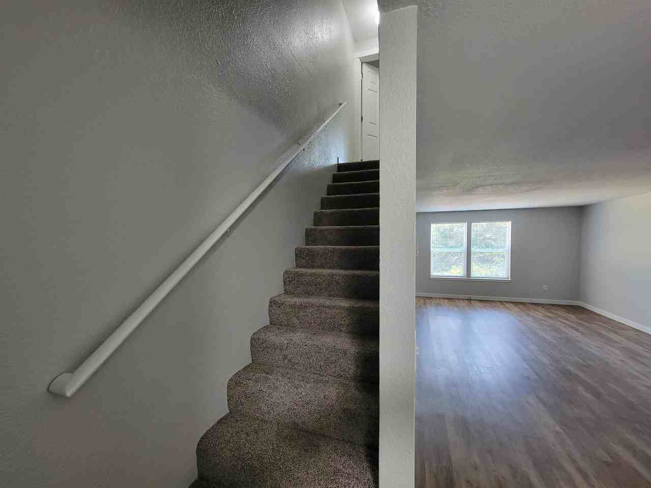 12705 48th Ave Ne #3 - Photo 4 of 17