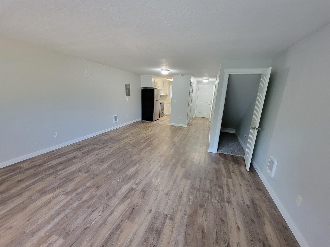 12705 48th Ave Ne #3 - Photo 6 of 17