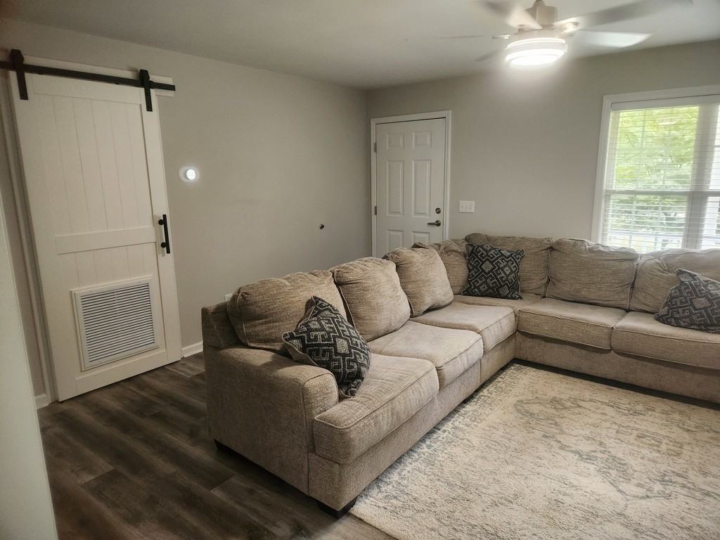 737 Trebor Dr #B - Photo 3 of 24