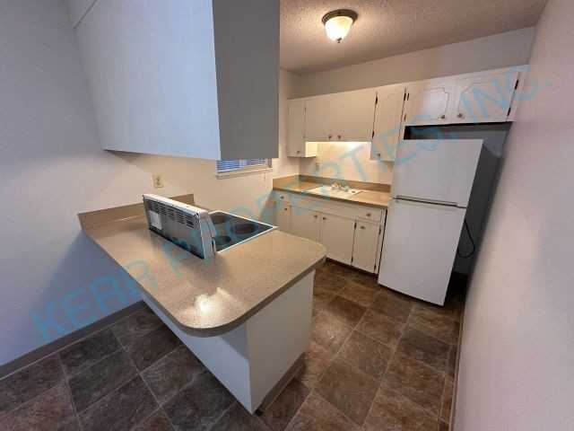 7518 Se Steele St - Photo 5 of 13