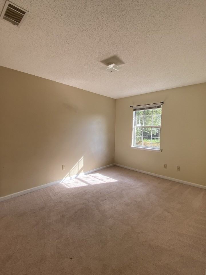 1442 Firefinder Ln - Photo 5 of 14