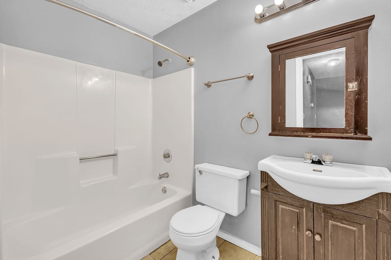 3699 Ashbill Ct - Photo 2 of 23