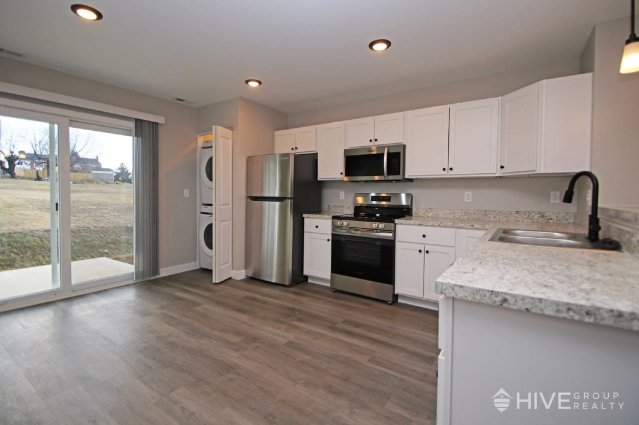 1317 Luke Ln - Photo 6 of 21