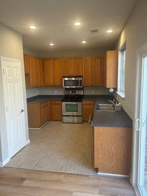 253 Chemistry Cir - Photo 7 of 9