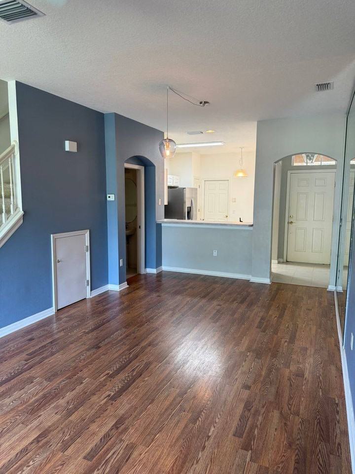 18931 Duquesne Dr - Photo 5 of 10