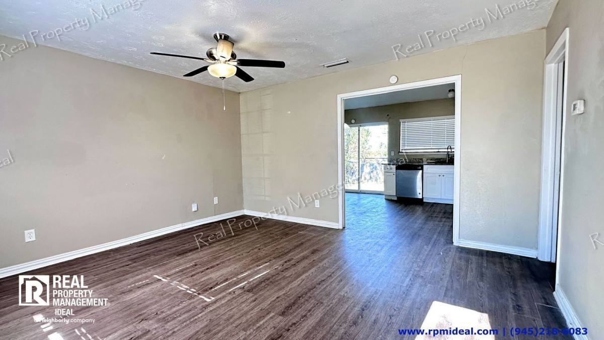 2809 Spiceberry Ln - Photo 3 of 10