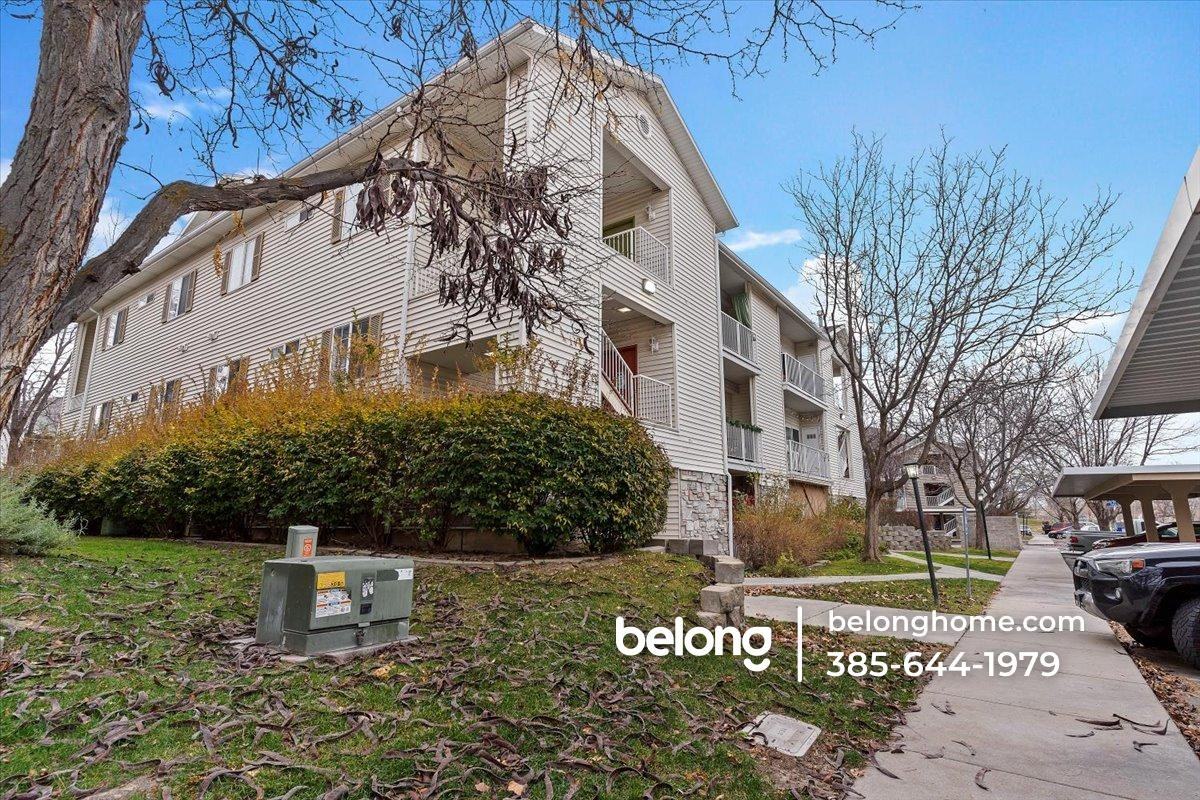 3827 S Big River Way #3 - Photo 2 of 22