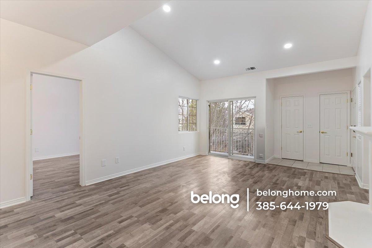 3827 S Big River Way #3 - Photo 4 of 22