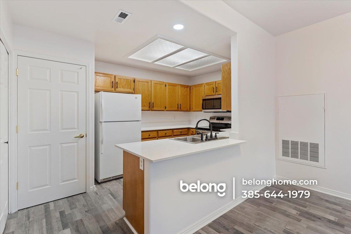 3827 S Big River Way #3 - Photo 6 of 22