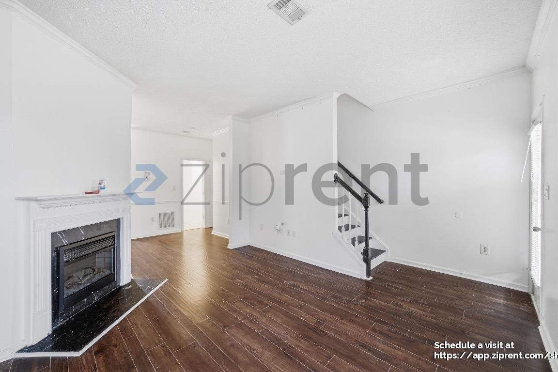 584 Windsor St Sw #584 - Photo 5 of 27