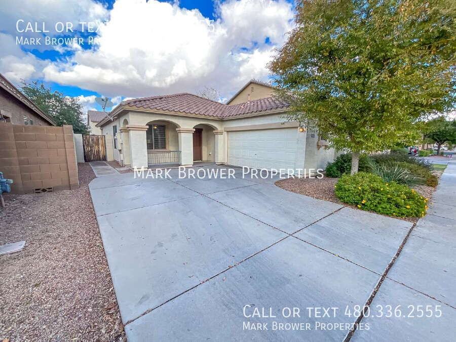 4450 E Oxford Ln - Photo 2 of 25