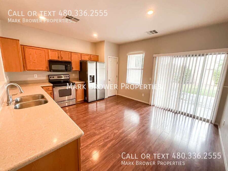 4450 E Oxford Ln - Photo 5 of 25