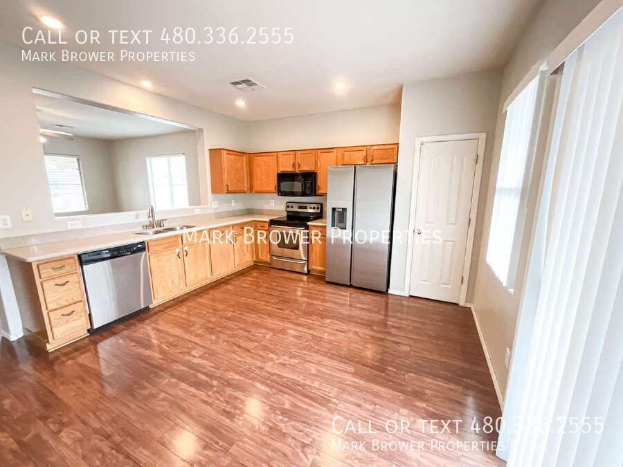 4450 E Oxford Ln - Photo 6 of 25