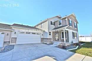 747 E 10 S - Photo 1 of 1