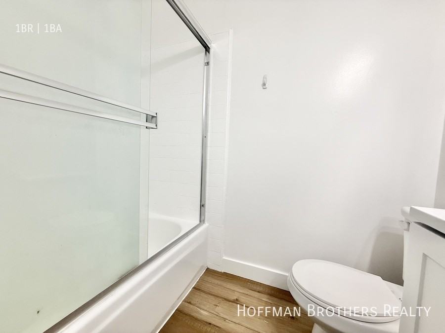 1722 Winona Blvd #206 - Photo 7 of 8