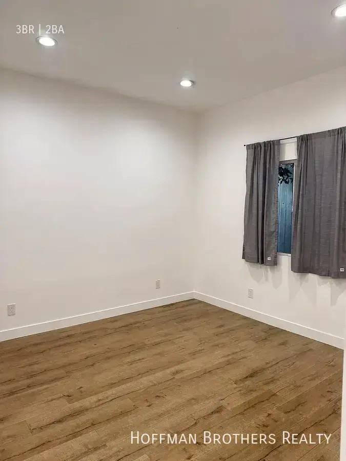 6832 Amigo Ave #6832 - Photo 2 of 9