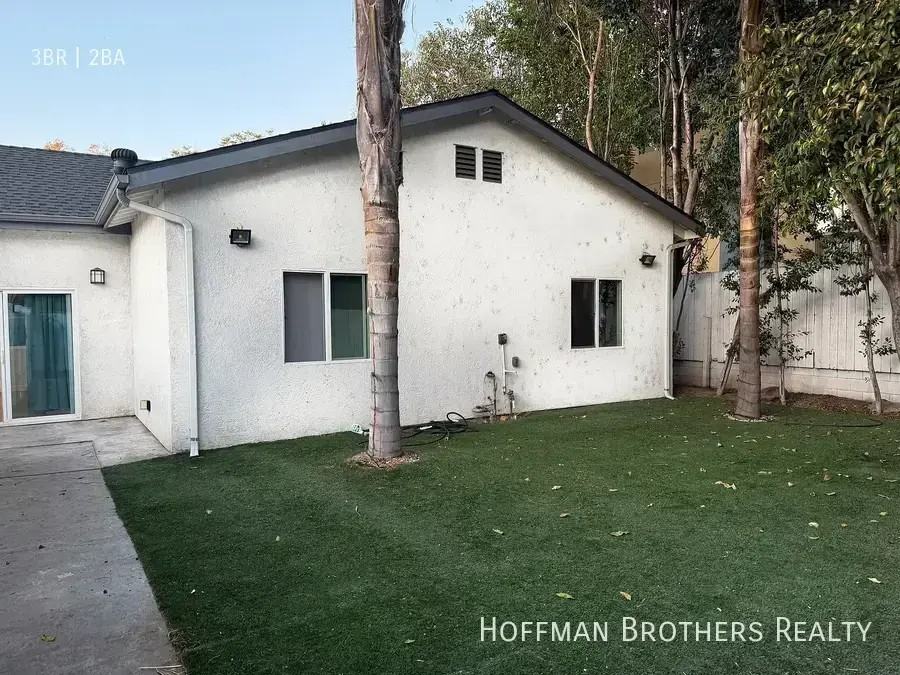 6832 Amigo Ave #6832 - Photo 6 of 9