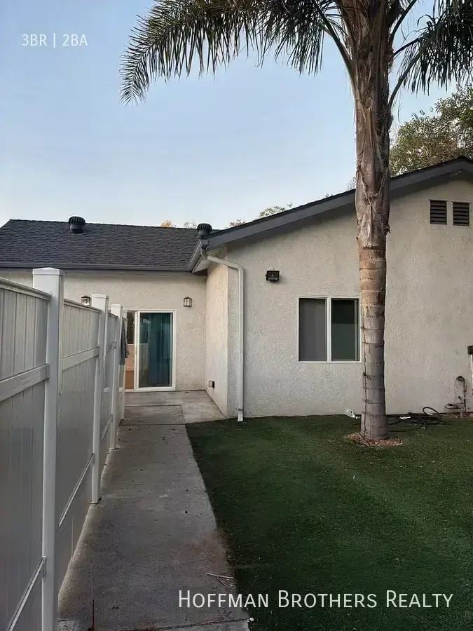 6832 Amigo Ave #6832 - Photo 7 of 9