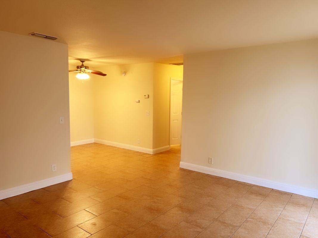 3634 Morse Ave - Photo 4 of 17