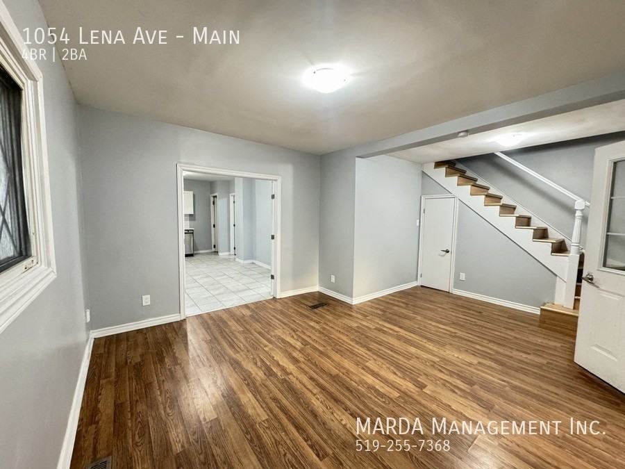 1054 Lena Ave #MAIN - Photo 7 of 41