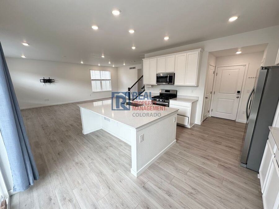 24512 E Exposition Pl - Photo 4 of 17