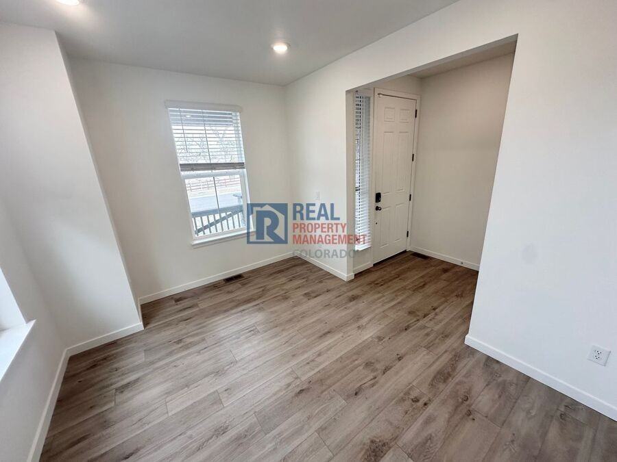 24512 E Exposition Pl - Photo 6 of 17