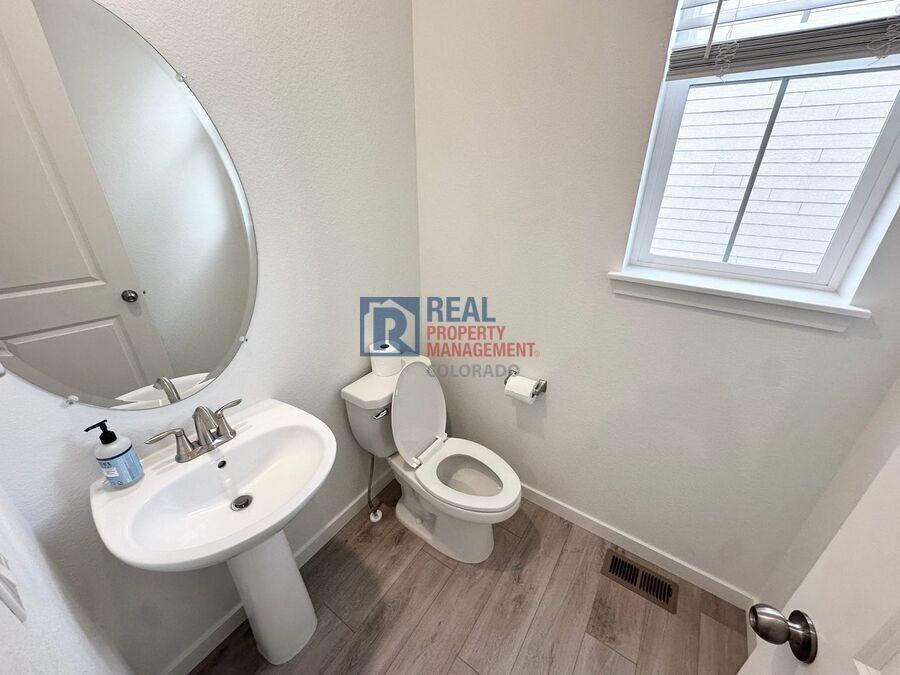 24512 E Exposition Pl - Photo 7 of 17