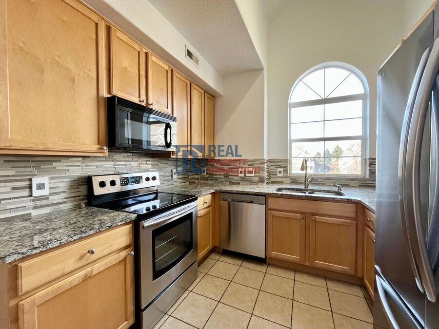 16340 E Fremont Ave #12 - Photo 6 of 18