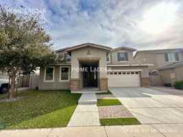 featured image of 3133 N Loma Vis
