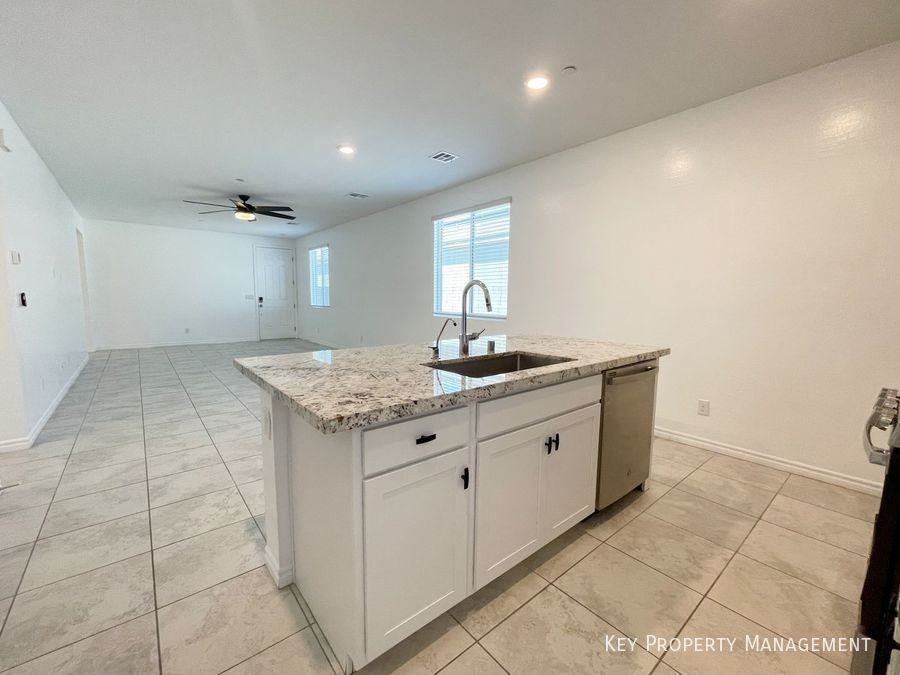 3762 Neblina Dr - Photo 7 of 34