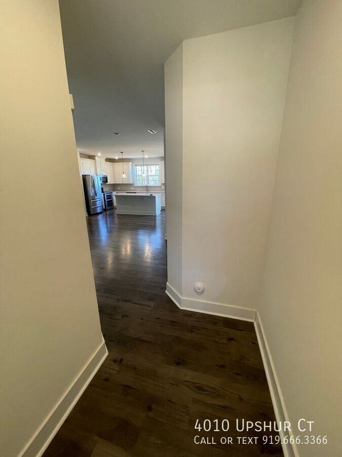 4010 Upshur Ct - Photo 5 of 31