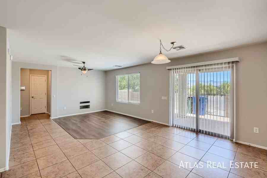 6006 S Hawks Hollow Ct - Photo 4 of 17