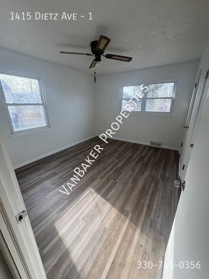 1415 Dietz Ave #1 - Photo 2 of 10