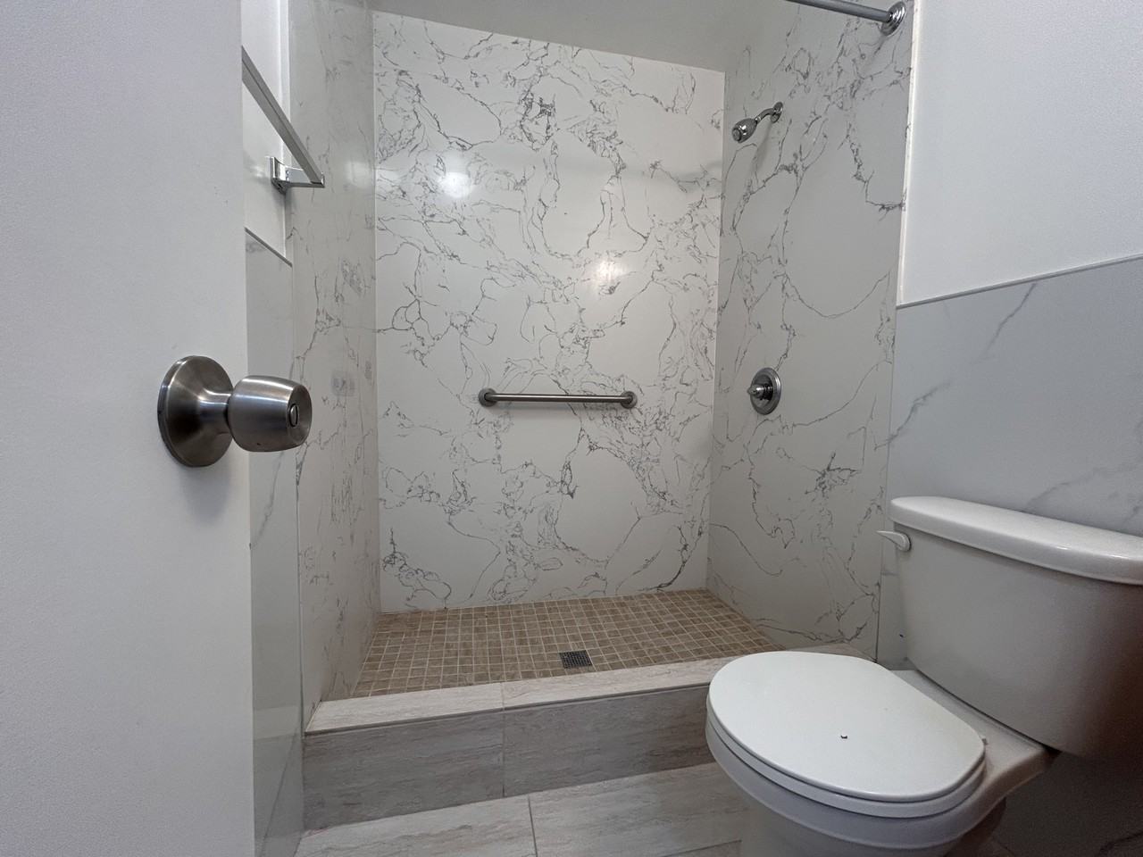 4846 Balboa St #2 - Photo 7 of 10