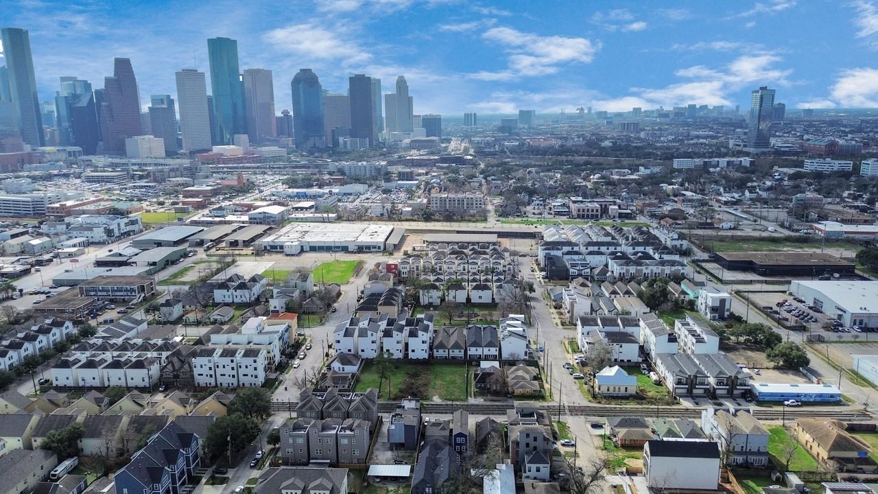 1708 Winter St #1708C - Photo 7 of 36