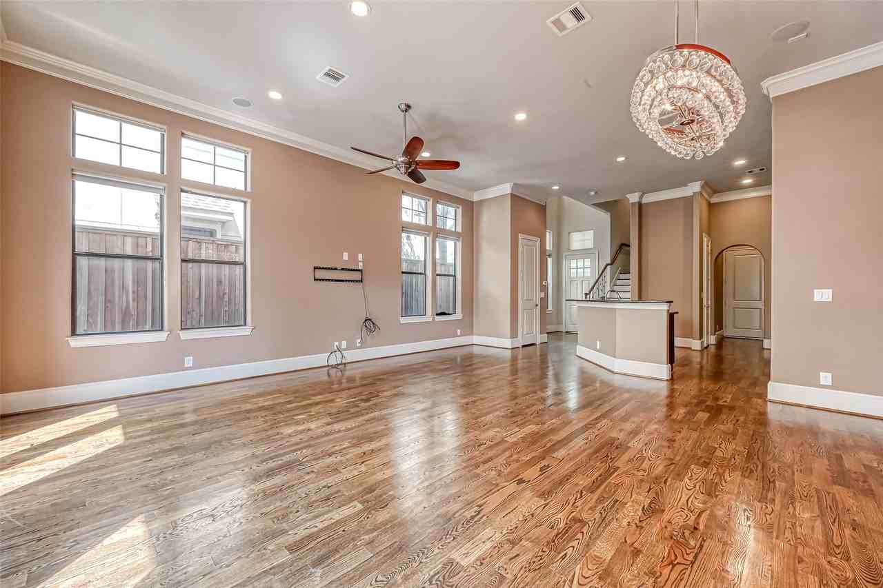 5811 Kiam St #5811 - Photo 6 of 42